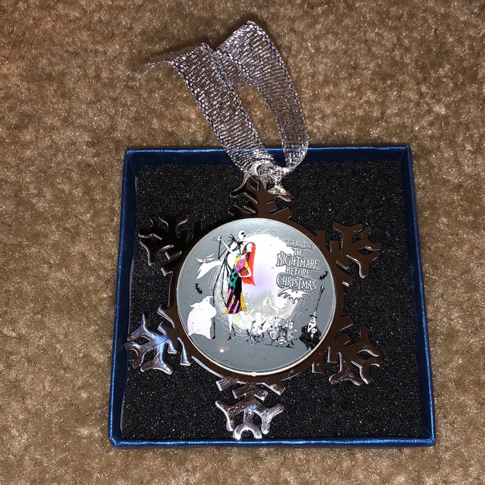 NEW Nightmare Before Christmas Disney ornament